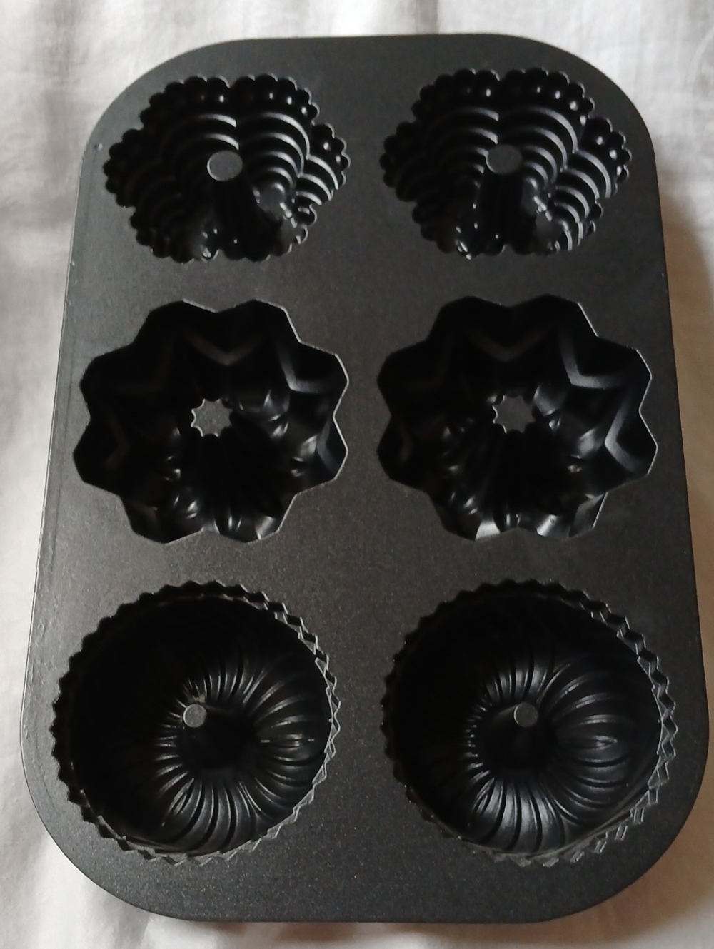 Nordic Ware Multi Mini Bundt Pan